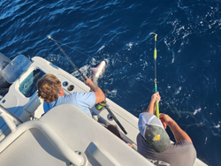 Perfect hookset in paradise
